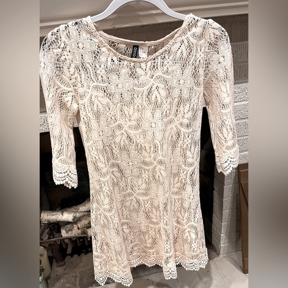 Divided Dresses & Skirts - Beautiful Lacy/Knit Slip Dress w 3/4 sleeves. Great condition!